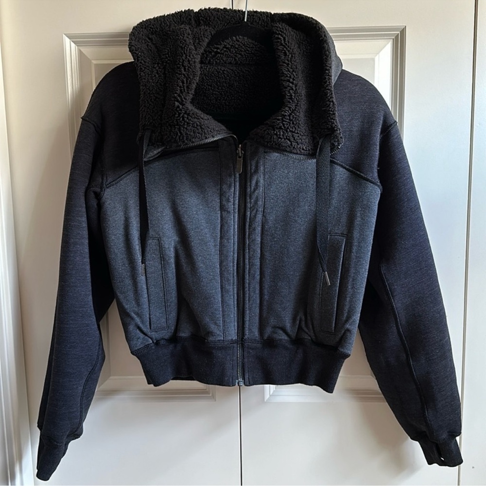 Lululemon Short Sweet and Sherpa